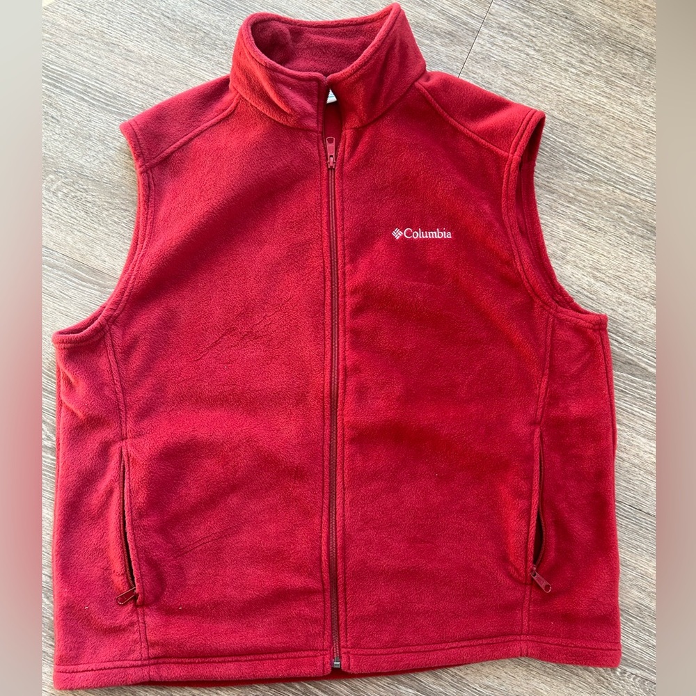 Columbia Red Fleece Vest size XL